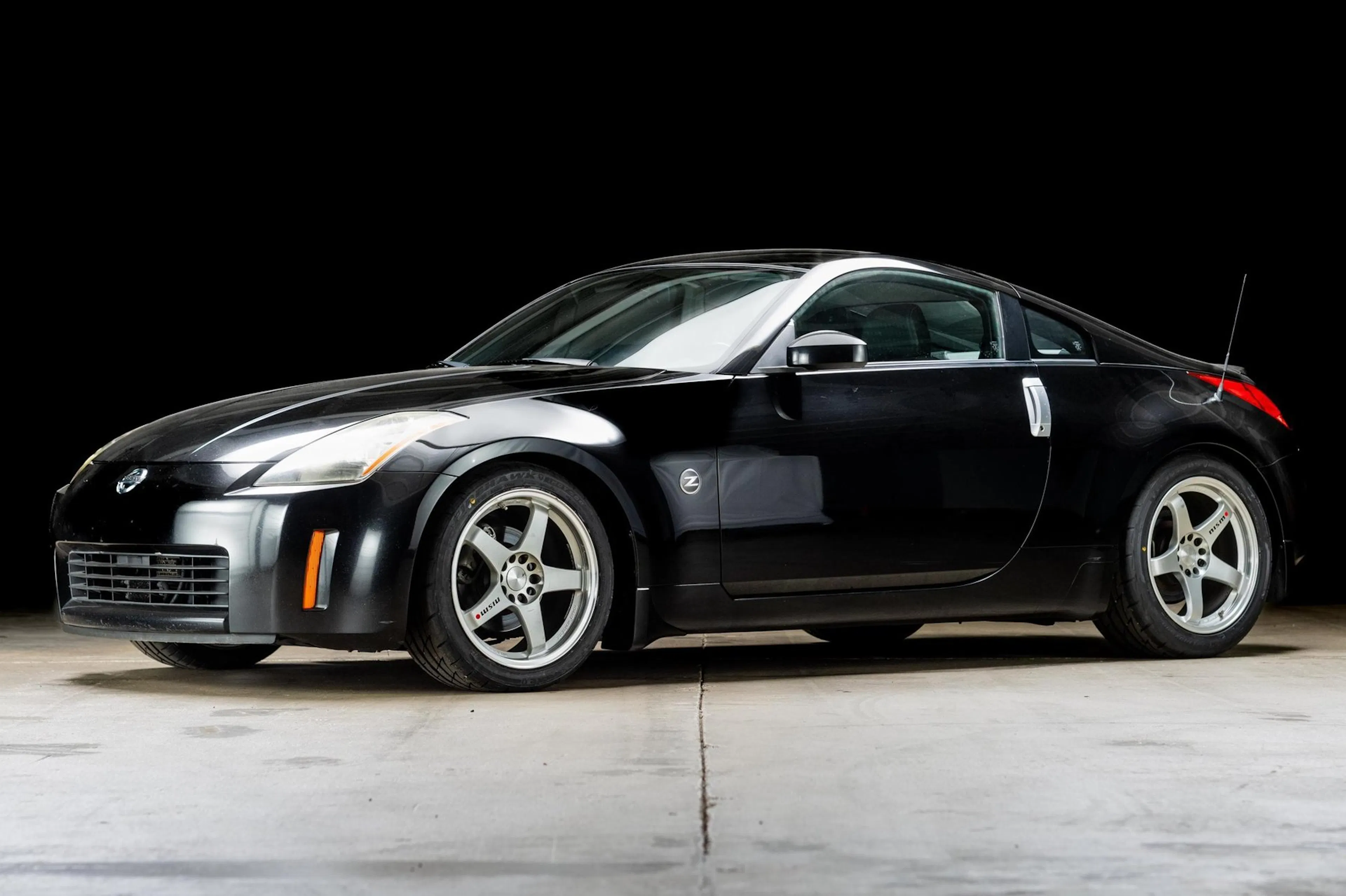 2003 Nissan 350Z VIN JN1AZ34D33T110135 | Hagerty Valuation Tools®